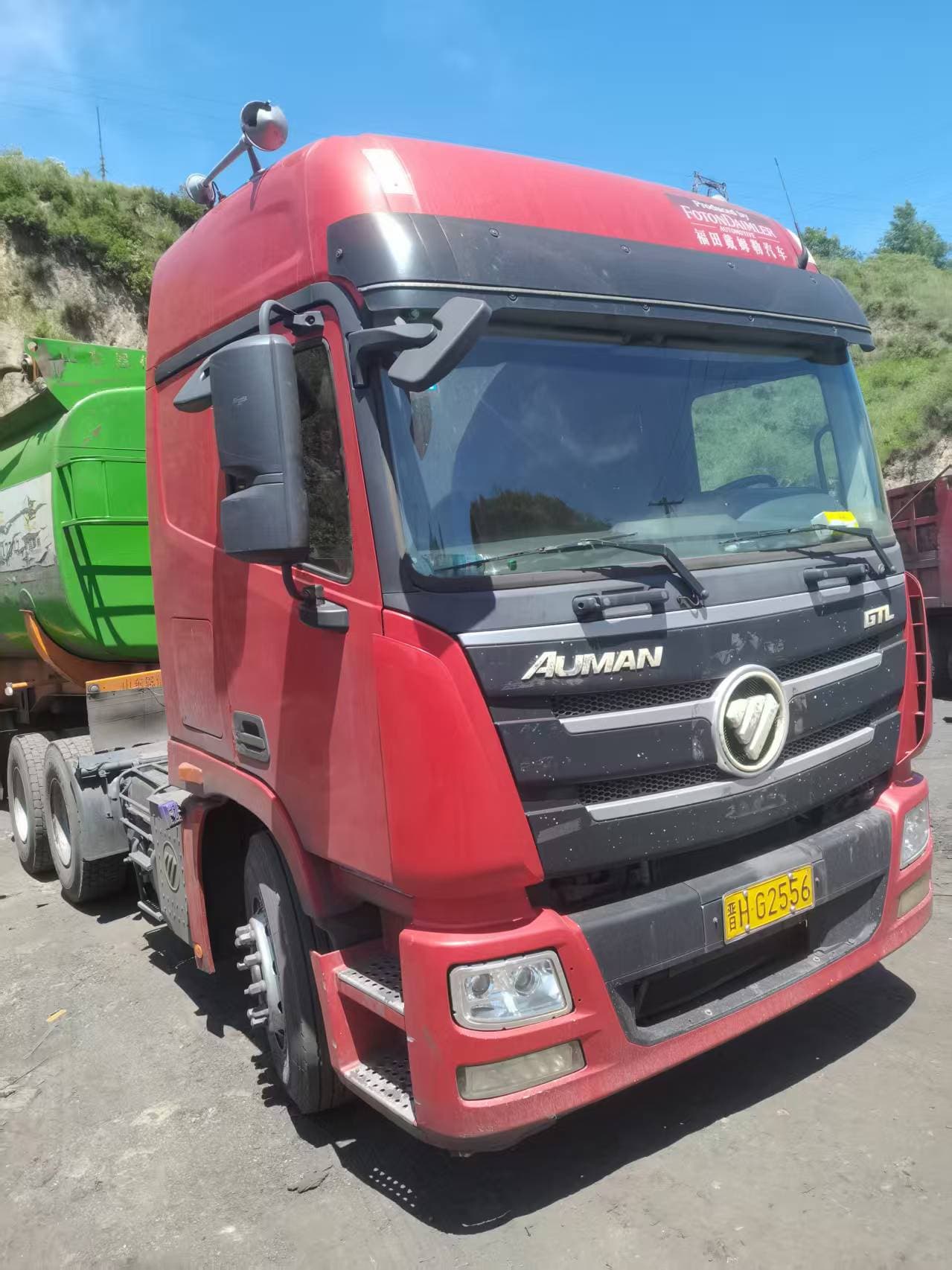 Used Chinese tractor head 3